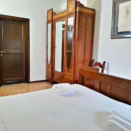 Alojamento de Acomodação e Pequeno-almoço La Collina Dei Venti Gualdo Cattaneo