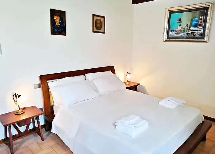 Alojamento de Acomodação e Pequeno-almoço La Collina Dei Venti 4*